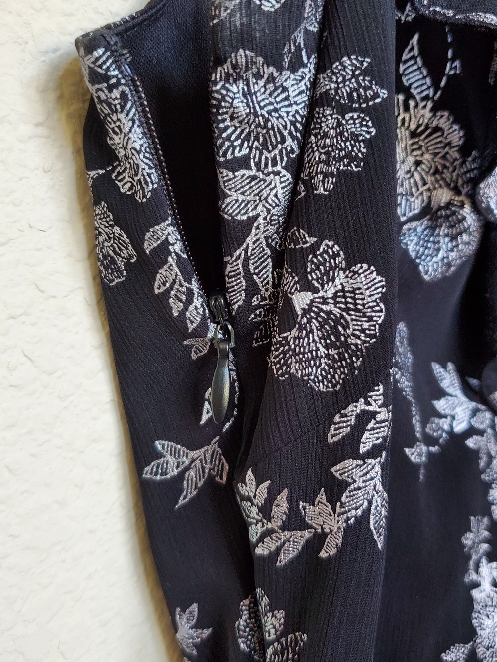 Lauren Ralph Lauren Black Label Floral Ruffle Midi Dress. Size 2 - Picture 4 of 8